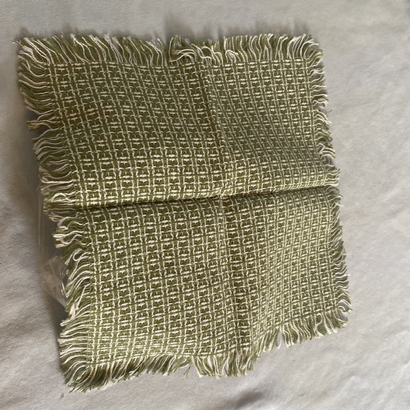 Vintage Hearthside Homespun Tablecloth & Napkins by Fallani & Cohn - Picture 6 of 6